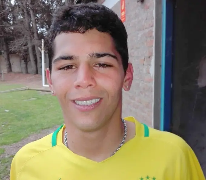 Gimnasia recuperó la sonrisa con una victoria sobre Huracán