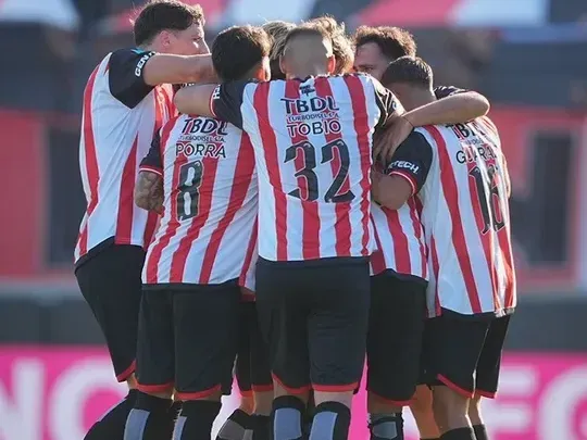 Barracas venció 2 a 0 a Gimnasia LP.