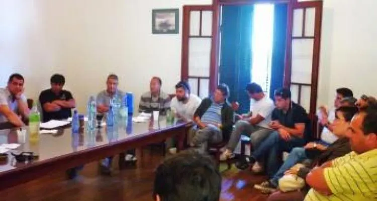 El Ministerio y los gremios, reunidos por un inspector