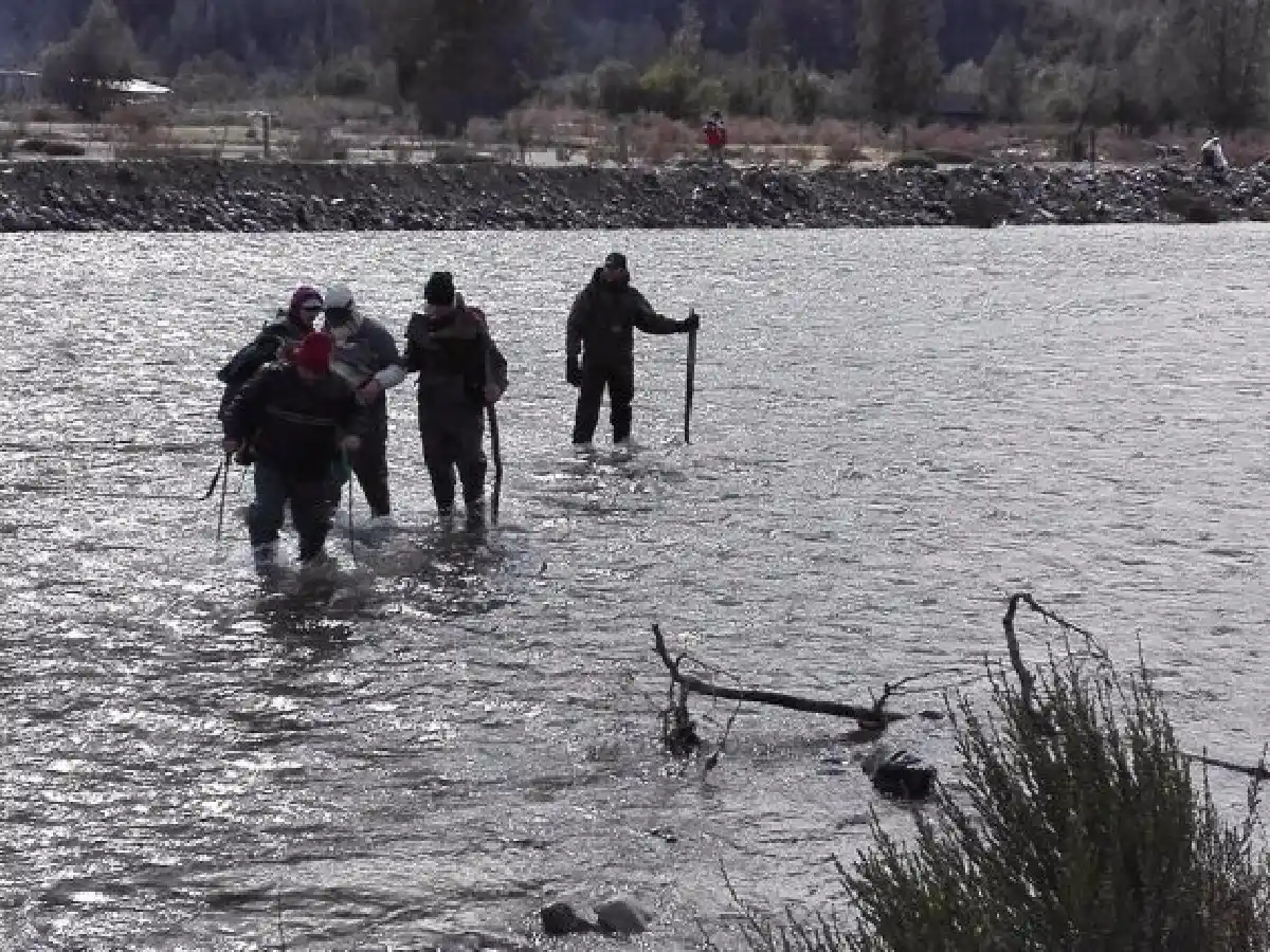 El cuerpo encontrado en el río Chubut tenía el DNI de Santiago Maldonado en un bolsillo