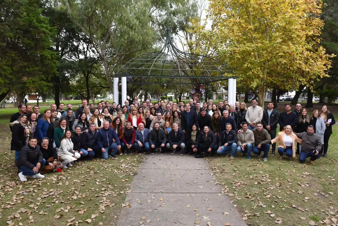 Frigerio encabezó en Crespo un encuentro del Foro de Intendentes y Concejales de Juntos por Entre Ríos