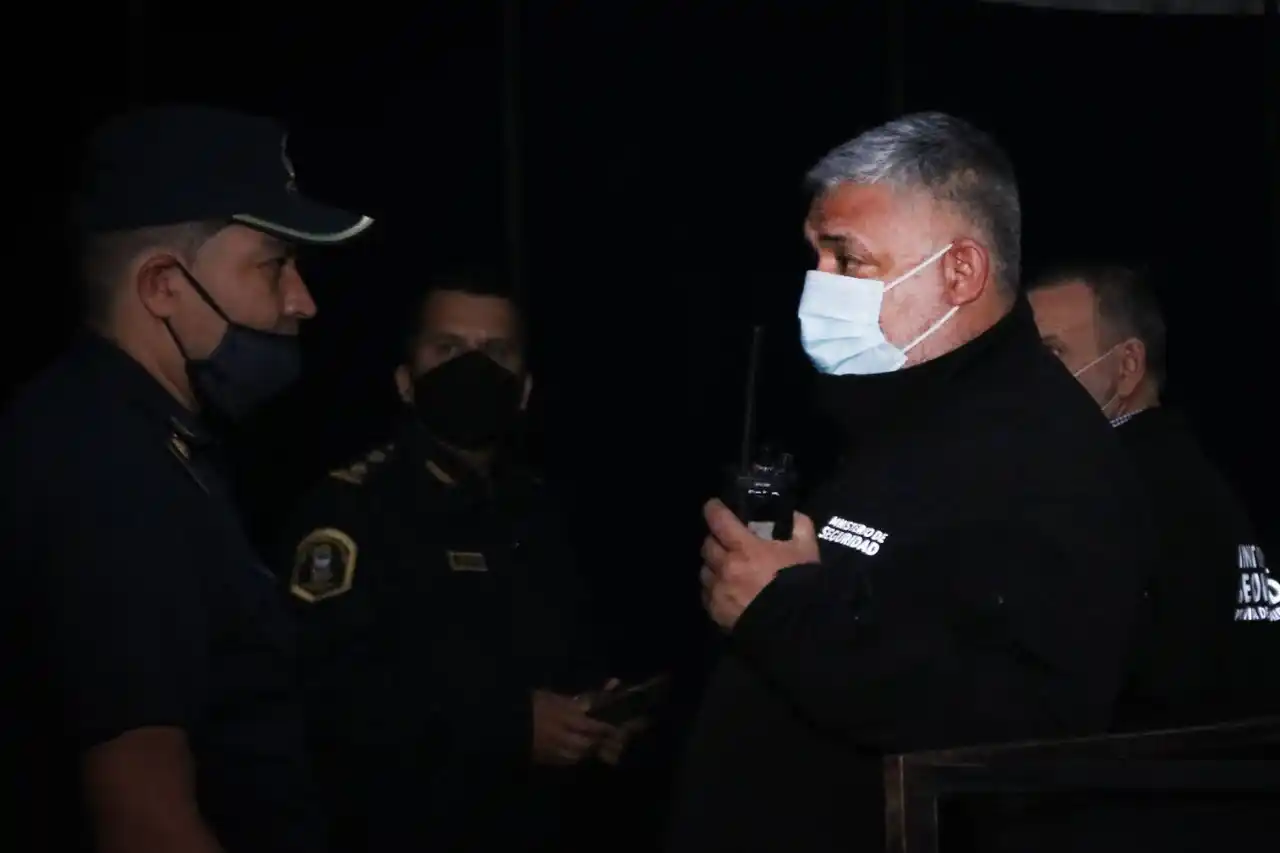 La Provincia clausuró 6 parrillas en el Mercado Central por no poseer habilitación para vender alcohol 