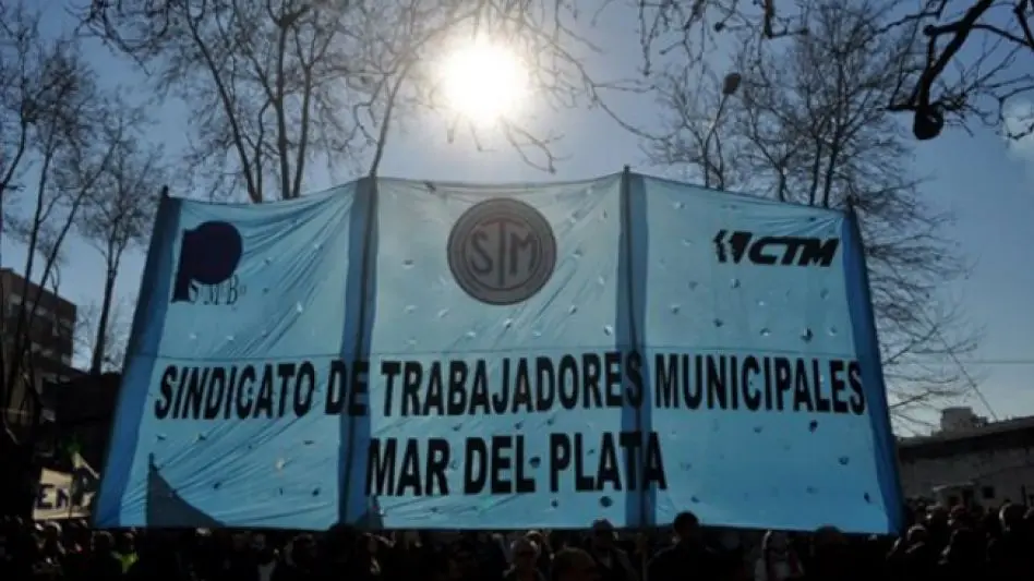 Trabajadores municipales anunciaron un paro por 48 horas