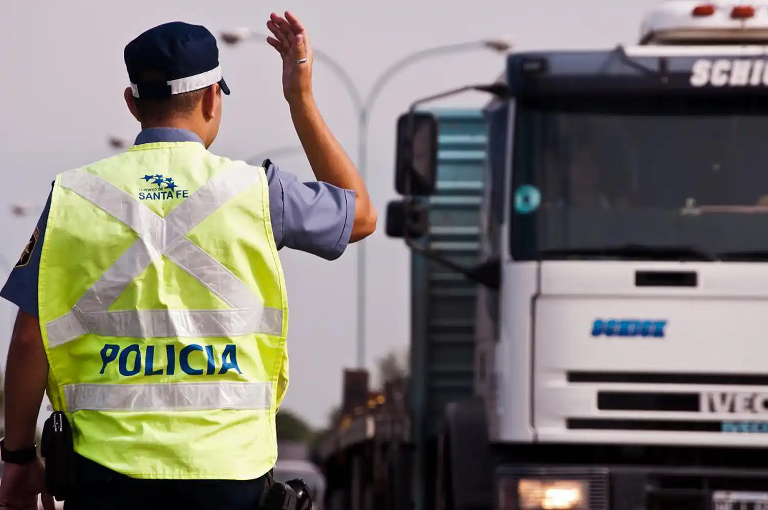 Seguridad Vial detuvo un camión que realizaba maniobras peligrosas