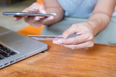 Agosto arranca con nuevos ajustes de precios en servicios, transporte y consumo