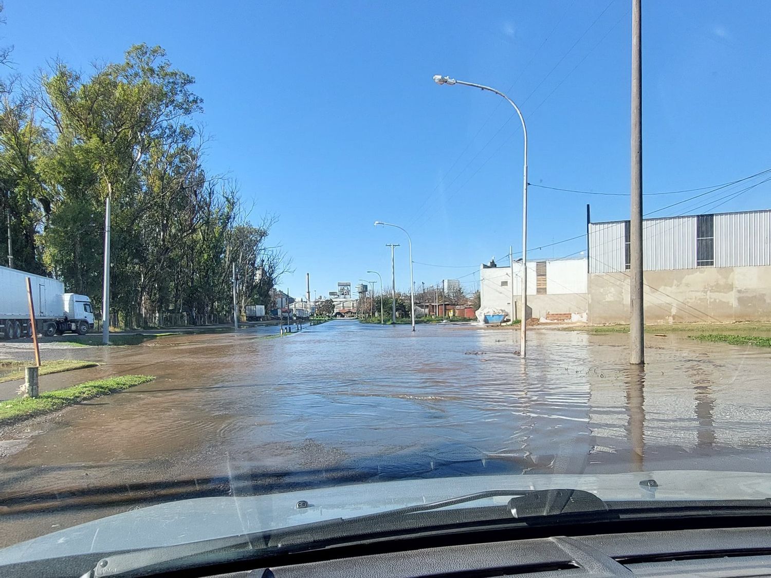 Calle Estrada, inundada