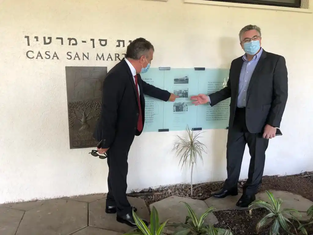 Urribarri trabaja con el Instituto Weizmann en un programa para investigadores argentinos