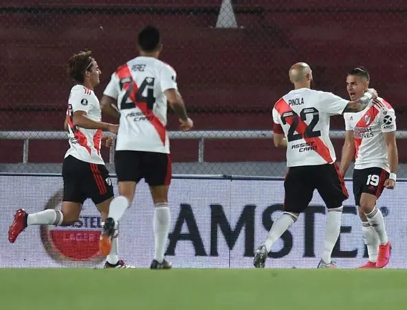 River ganó 3 a 0 a Liga de Quito