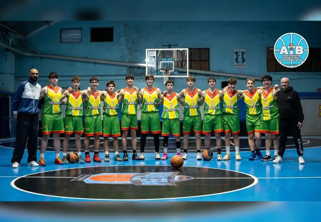 El plantel U15 de Tres Arroyos que afrontará el Zonal en Suárez este fin de semana (Foto: Prensa ATB)