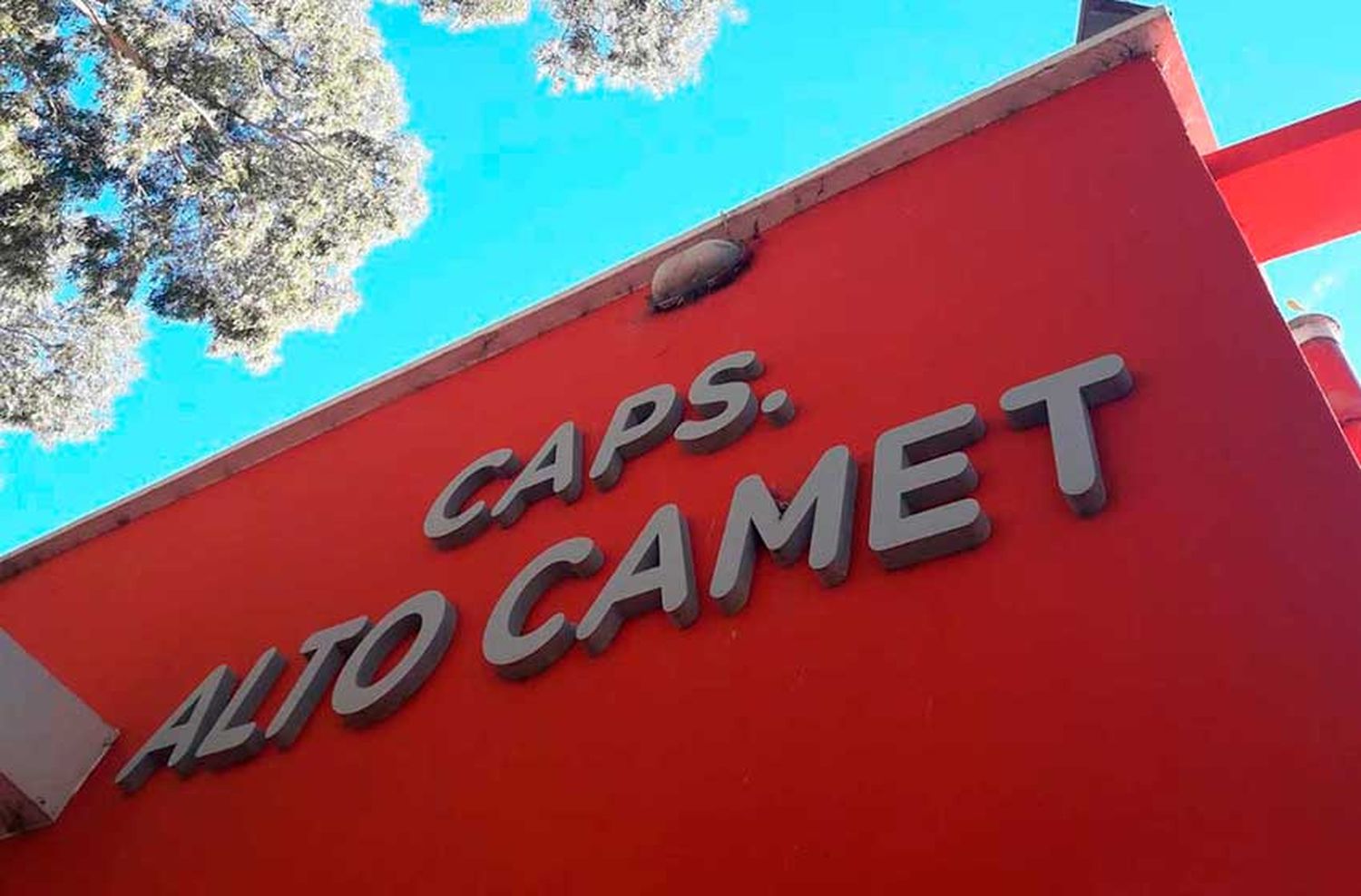 Pintarán un mural para expresar un reclamo en el CAPS de Alto Camet