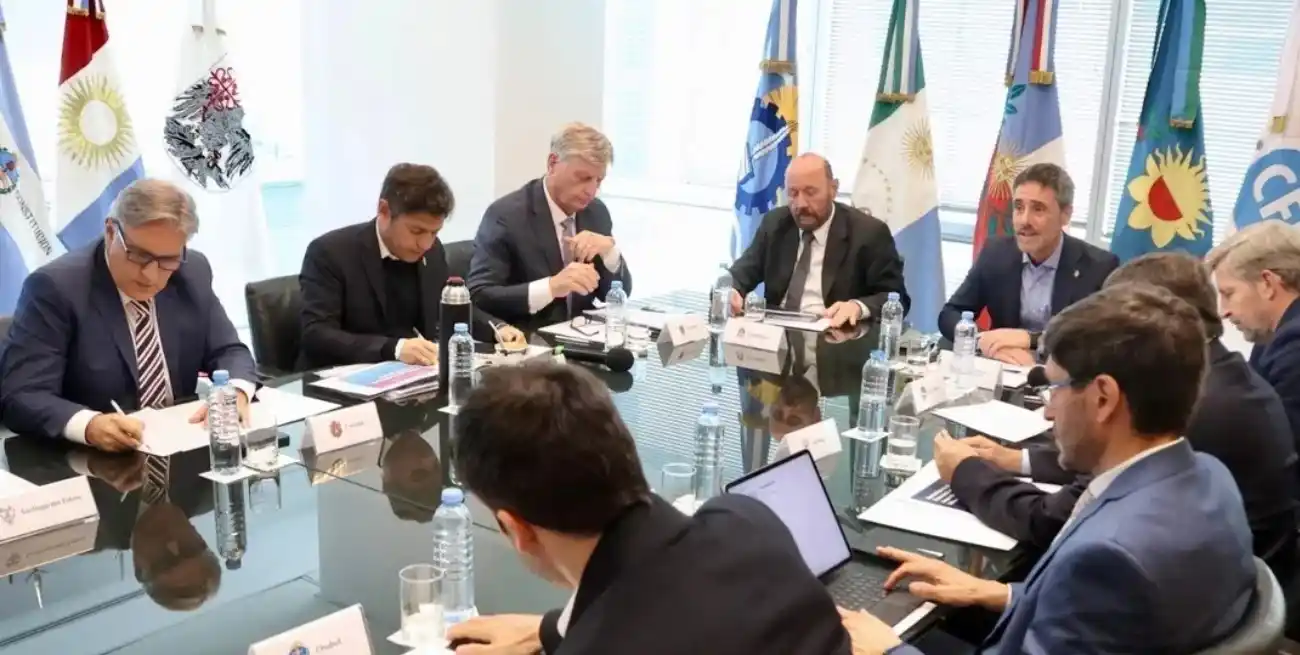 Los mandatarios provinciales de distintos partidos coincidieron en el reclamo y, ante la falta de respuesta del gobierno, avanzaron con proyectos en el Senado. Crédito: Archivo El Litoral.