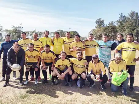Comunicaciones continúa intratable en el fútbol de veteranos