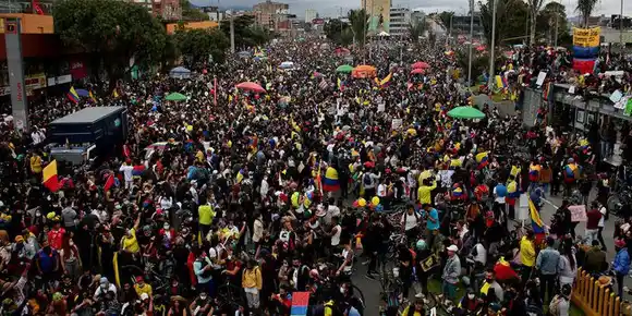Paro en Colombia/ Jóvenes protagonizan marchas pacíficas y multitudinarias (+Balance)