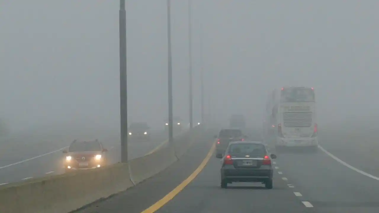 El fenómeno afecta al AMBA y se repetirá este miércoles.