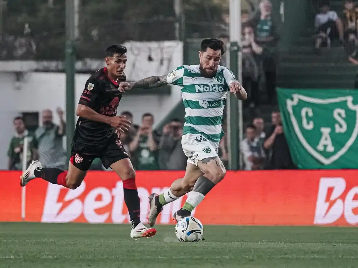 Sarmiento sigue en Primera.