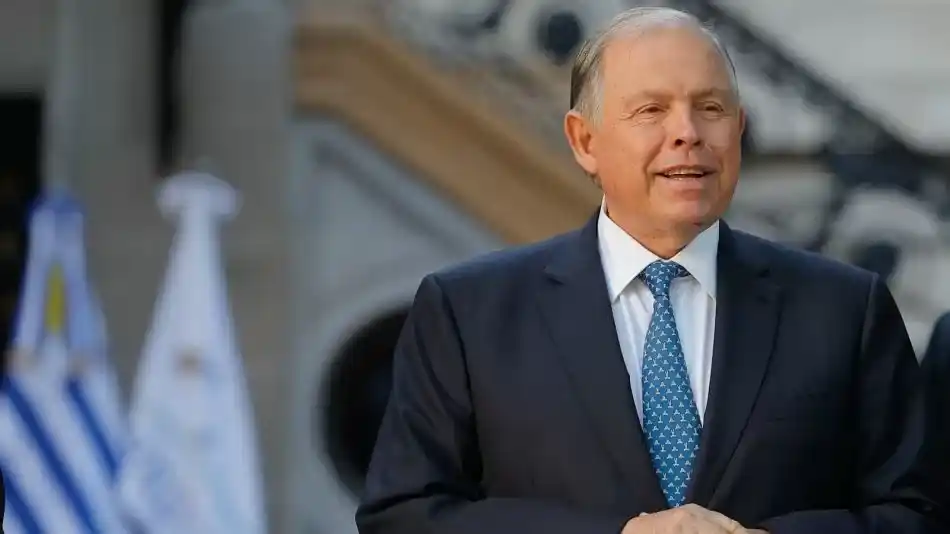 Tras días de rumores renunció Wethein a la Cancillería