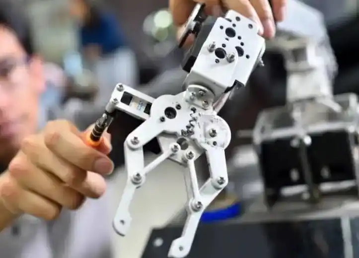 Una de las propuestas es Mecatrónica, a través de la UTN. Imagen ilustrativa.