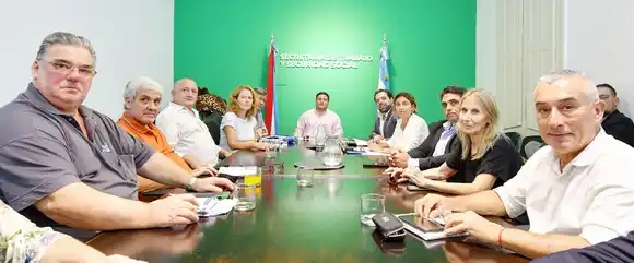 El gobierno provincial cerró con los docentes un acuerdo salarial