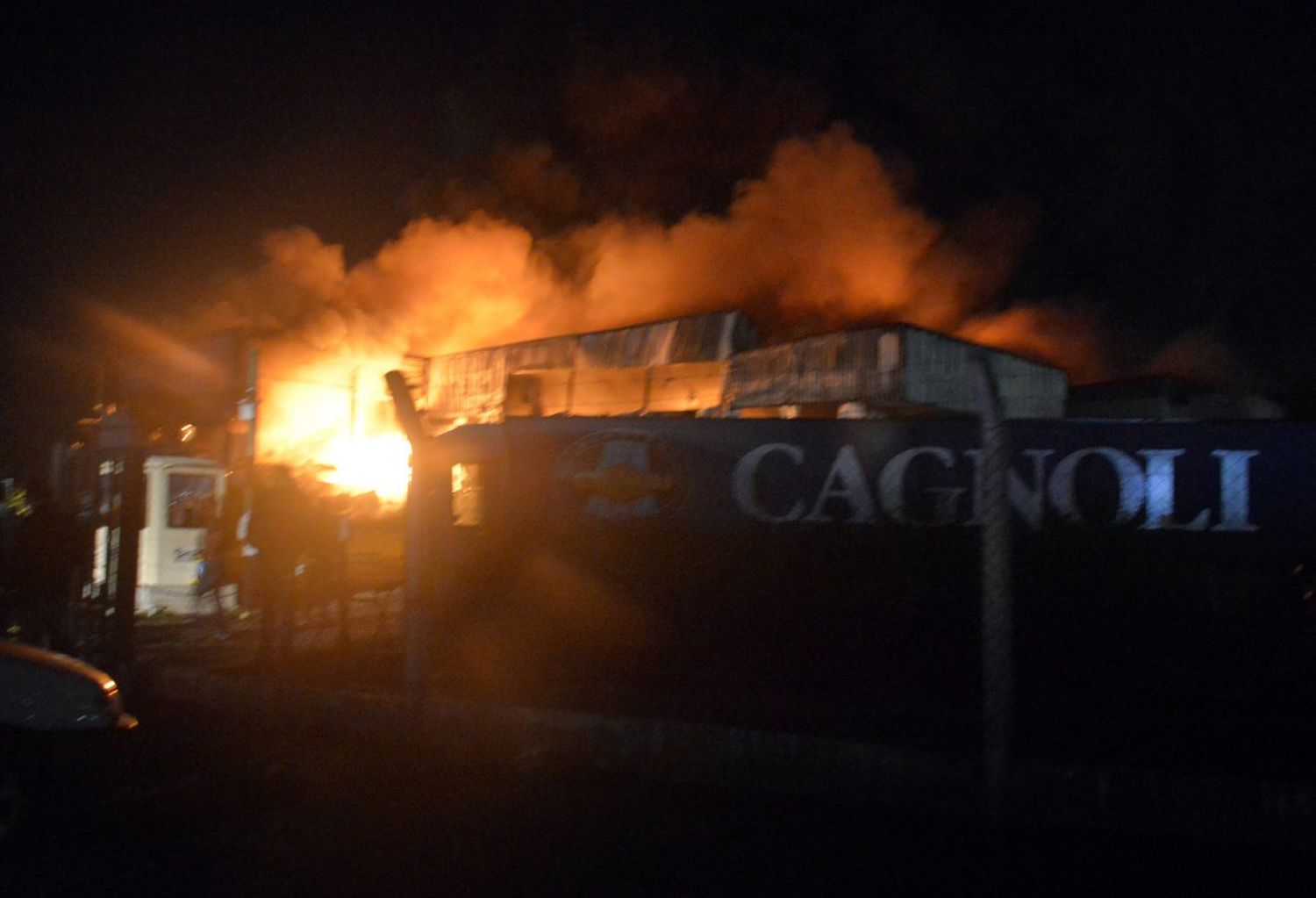 Desde Cagnoli destacaron el accionar de los trabajadores y agradecieron la tarea de los Bomberos