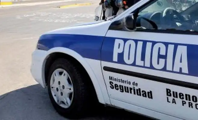 Se acostaron en un colchón en la ruta para asaltar un micro en Campana