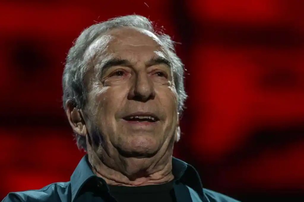 El emotivo adiós de José Luis Perales a los escenarios