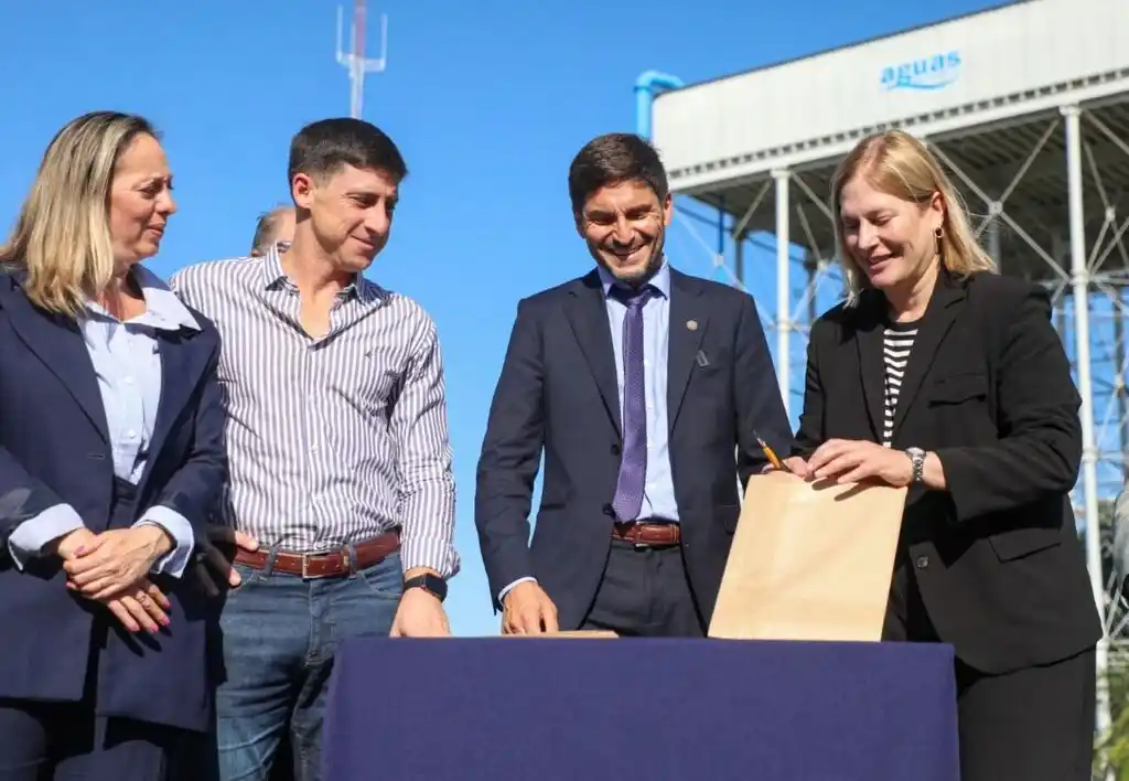 Scaglia y Pullaro en la apertura de sobres