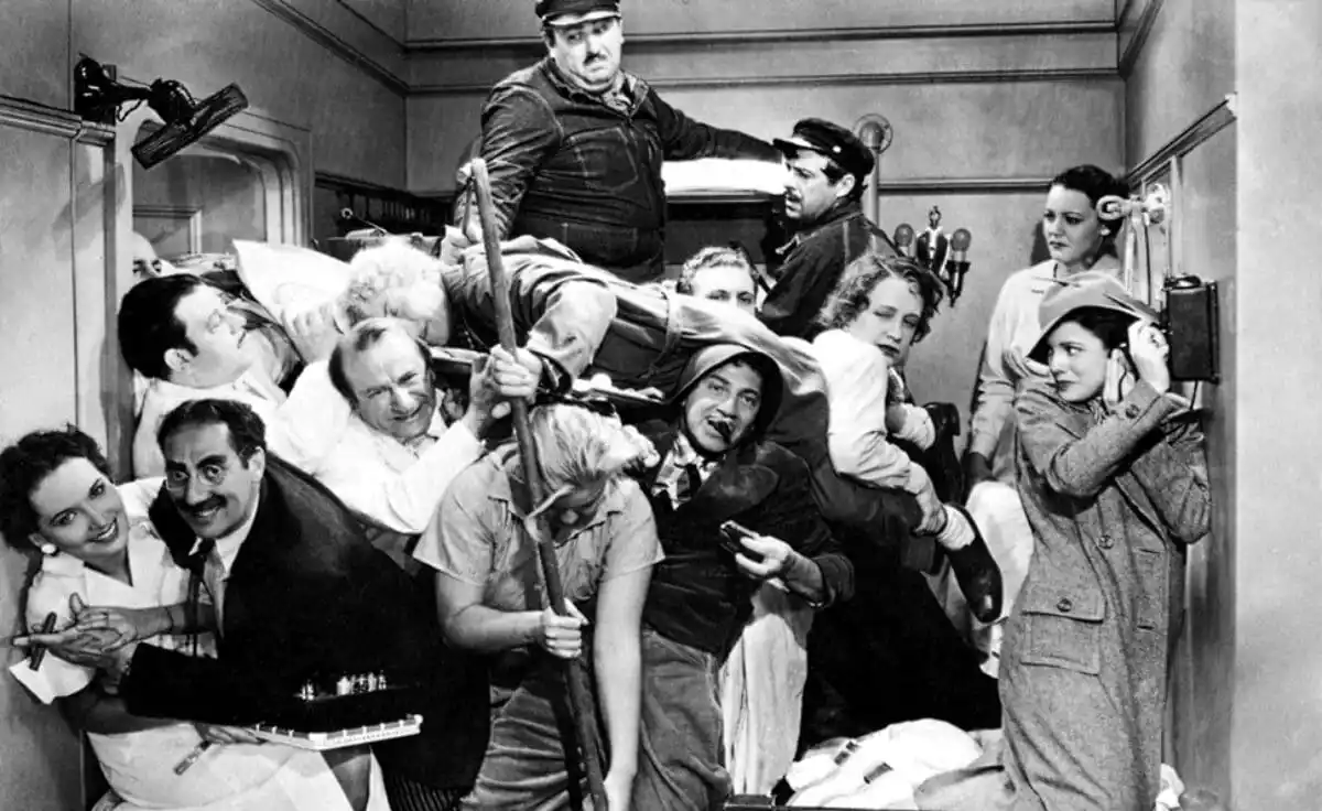 Cada loco con su tema