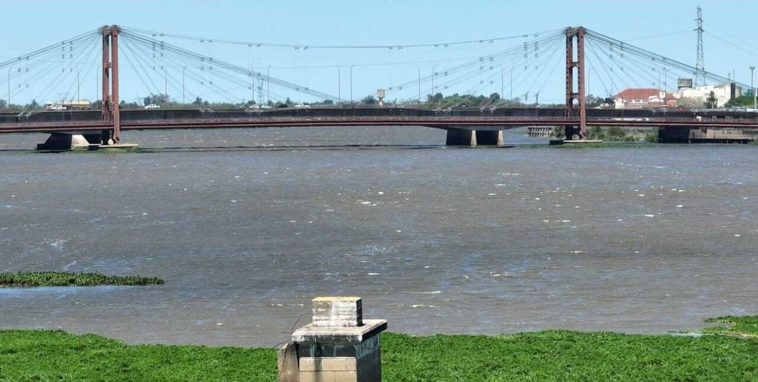 El Río Paraná cumplió un mes de descenso sostenido en Santa Fe y la región