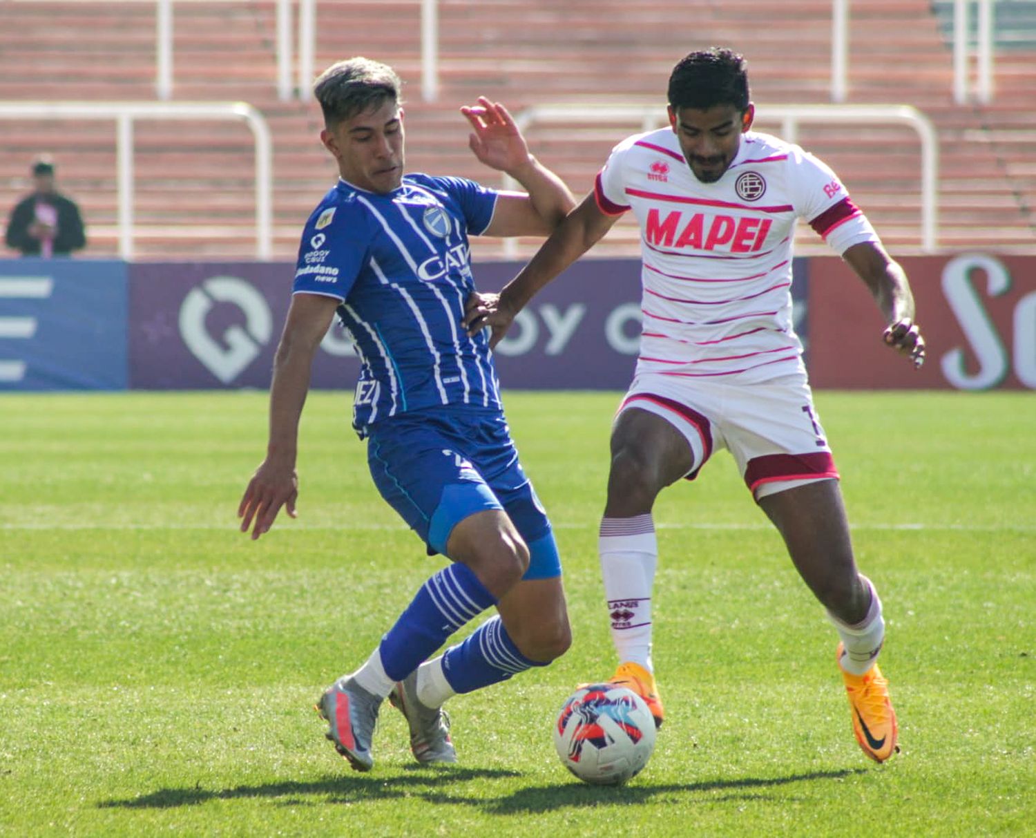 Godoy Cruz, a la punta con victoria ante Lanús