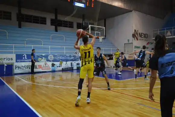 Libertad perdió ajustadamente en Paraná