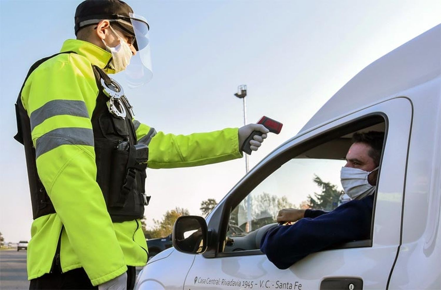 Controles en los accesos a Santa Fe: tras el retroceso de fase, qué requisitos se deben cumplir para ingresar