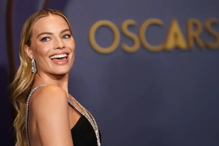 Margot Robbie habló del ninguneo que recibió de los Oscar por “Barbie” y lanzó una dura advertencia