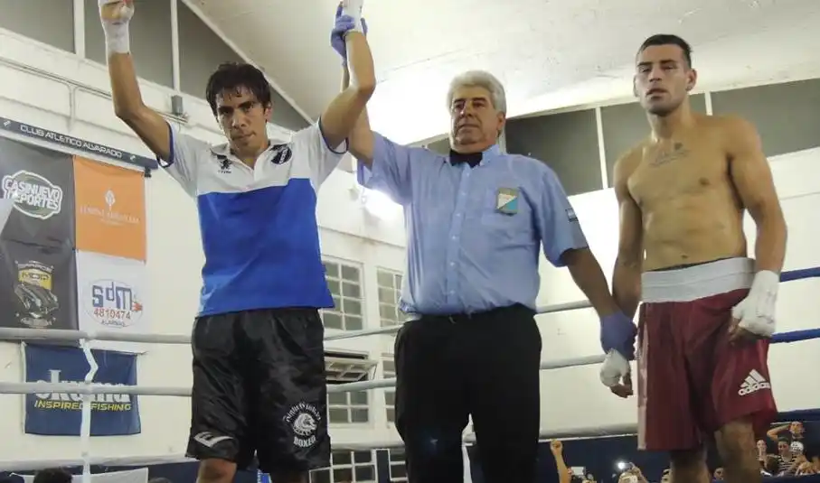 Alvarado volvió a disfrutar del buen boxeo