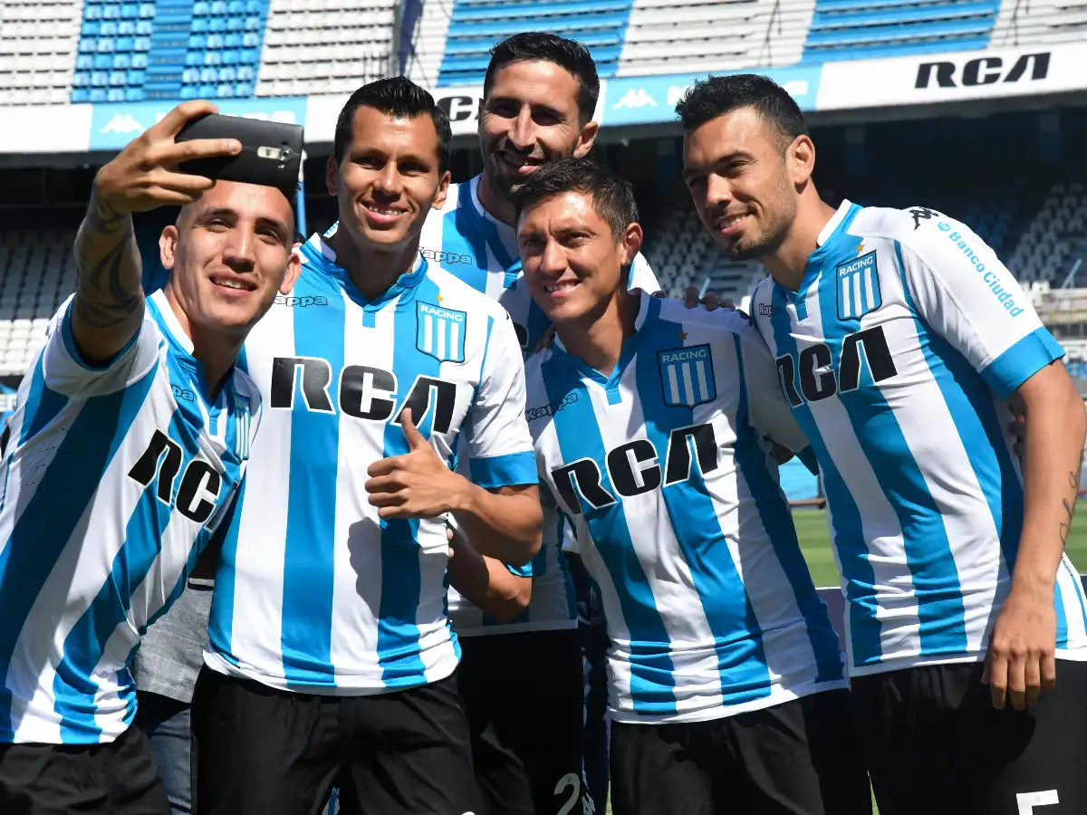 Racing presentó a sus refuerzos