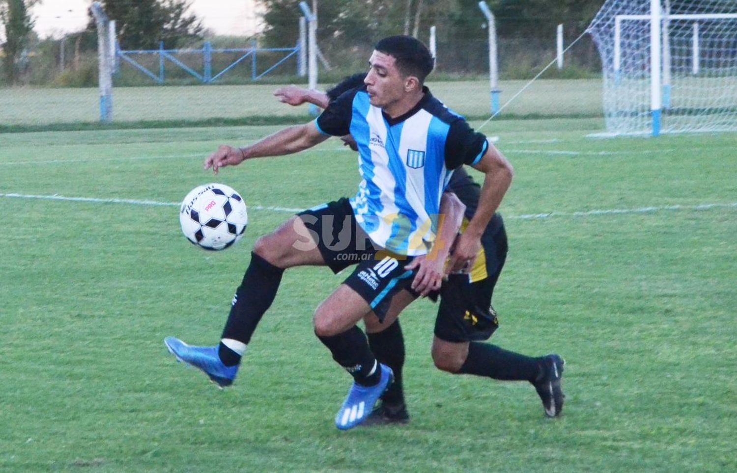 Argentino lo ganaba fácil pero Carreras se lo empató en la última