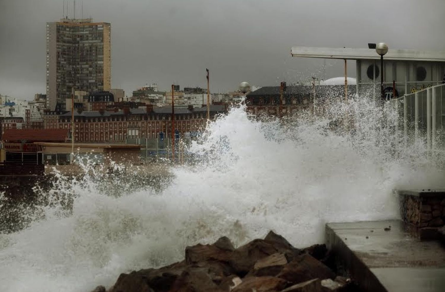 Alerta meteorológico por fuerte viento y probables lluvias