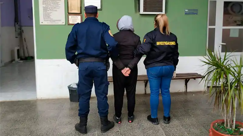 Detuvieron a una joven de 19 años que ofrecía a una menor para prestar “servicios sexuales”