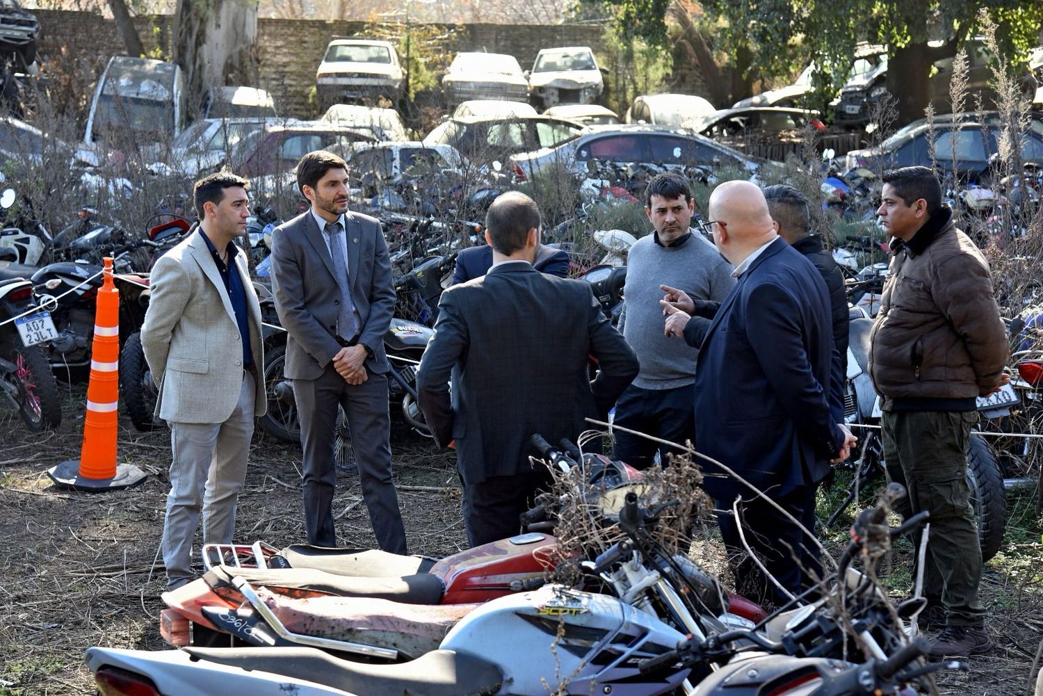 Pullaro supervisó compactación de autos.