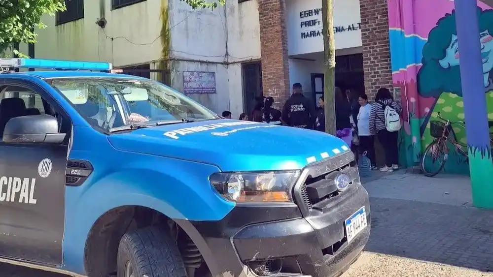 La Escuela 80 está cerrada y con custodia de la Patrulla Municipal.