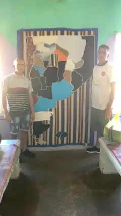 Internos del Penal de Barker hicieron un mapa de la Argentina para personas no videntes