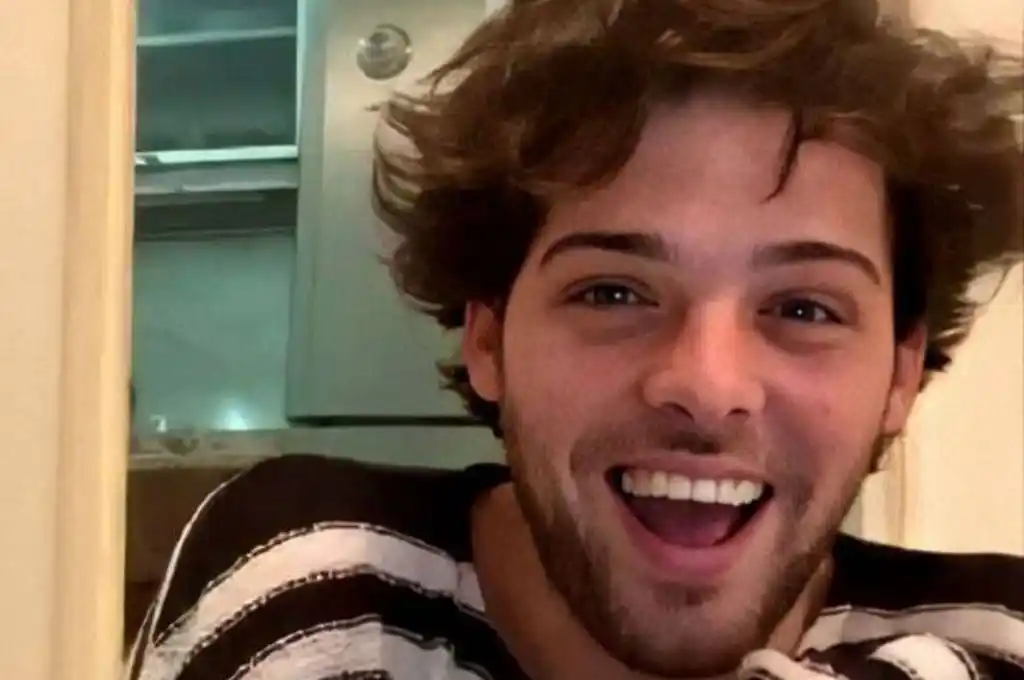 Santi Maratea sorprendió con una foto de su rostro sin dientes: qué le pasó