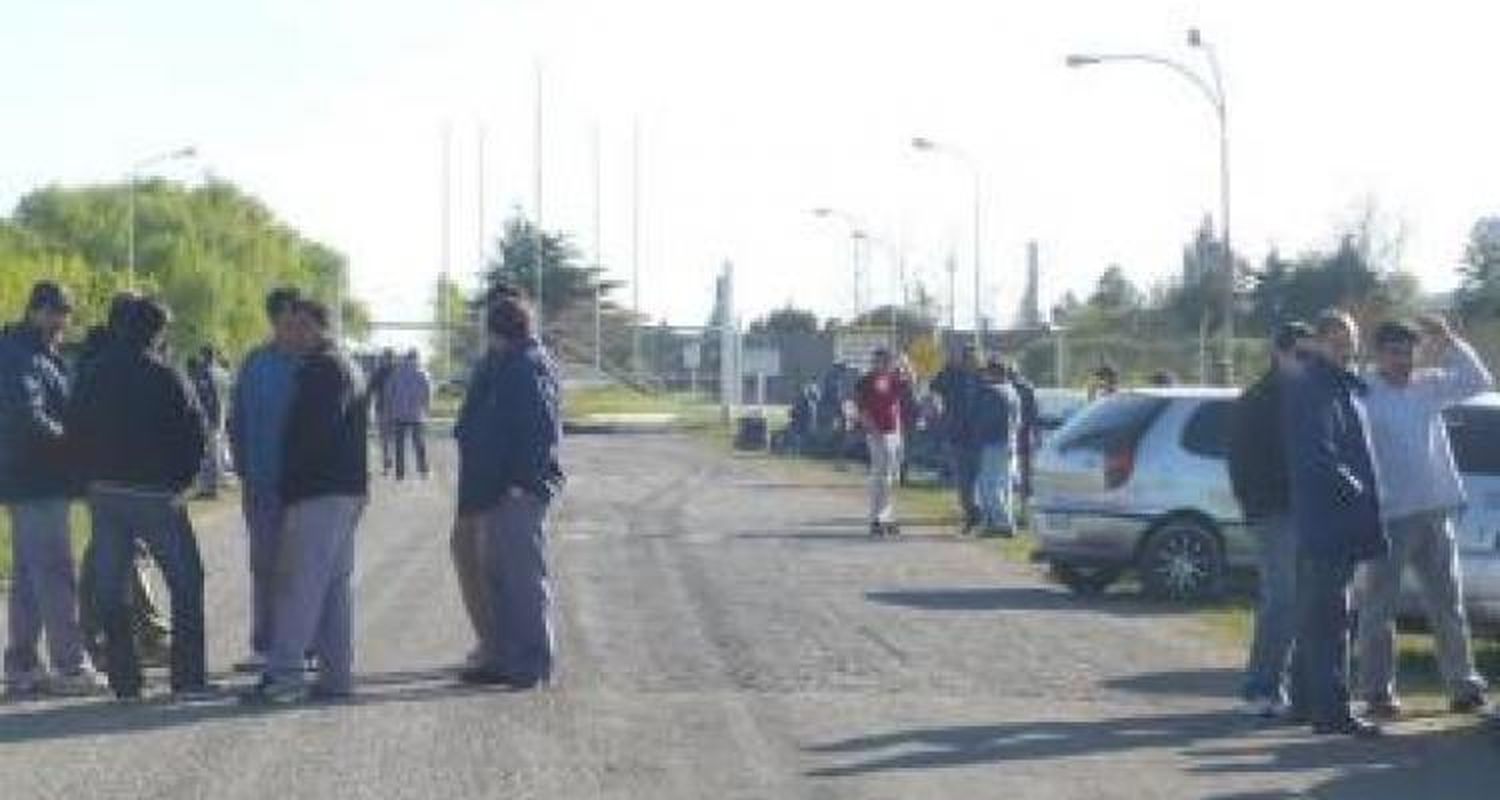 Trabajadores podrían tomar Papel Prensa