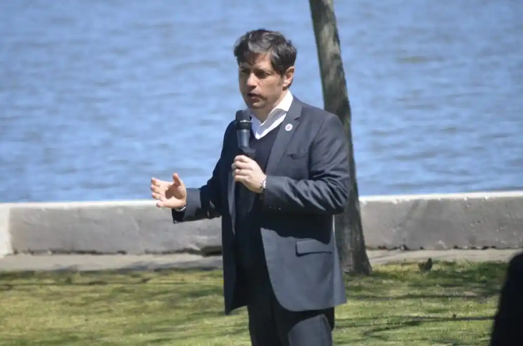 Cambio de agenda: Kicillof desembarca en Chascomús para rendir homenaje a Alfonsín el 2 de febrero