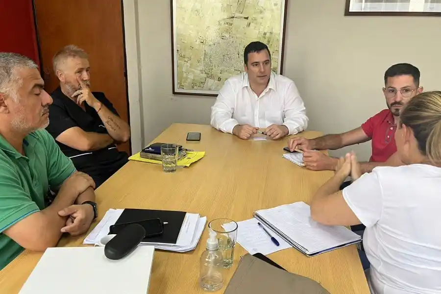 El municipio diseñó un esquema de fumigación y corte de césped para los barrios