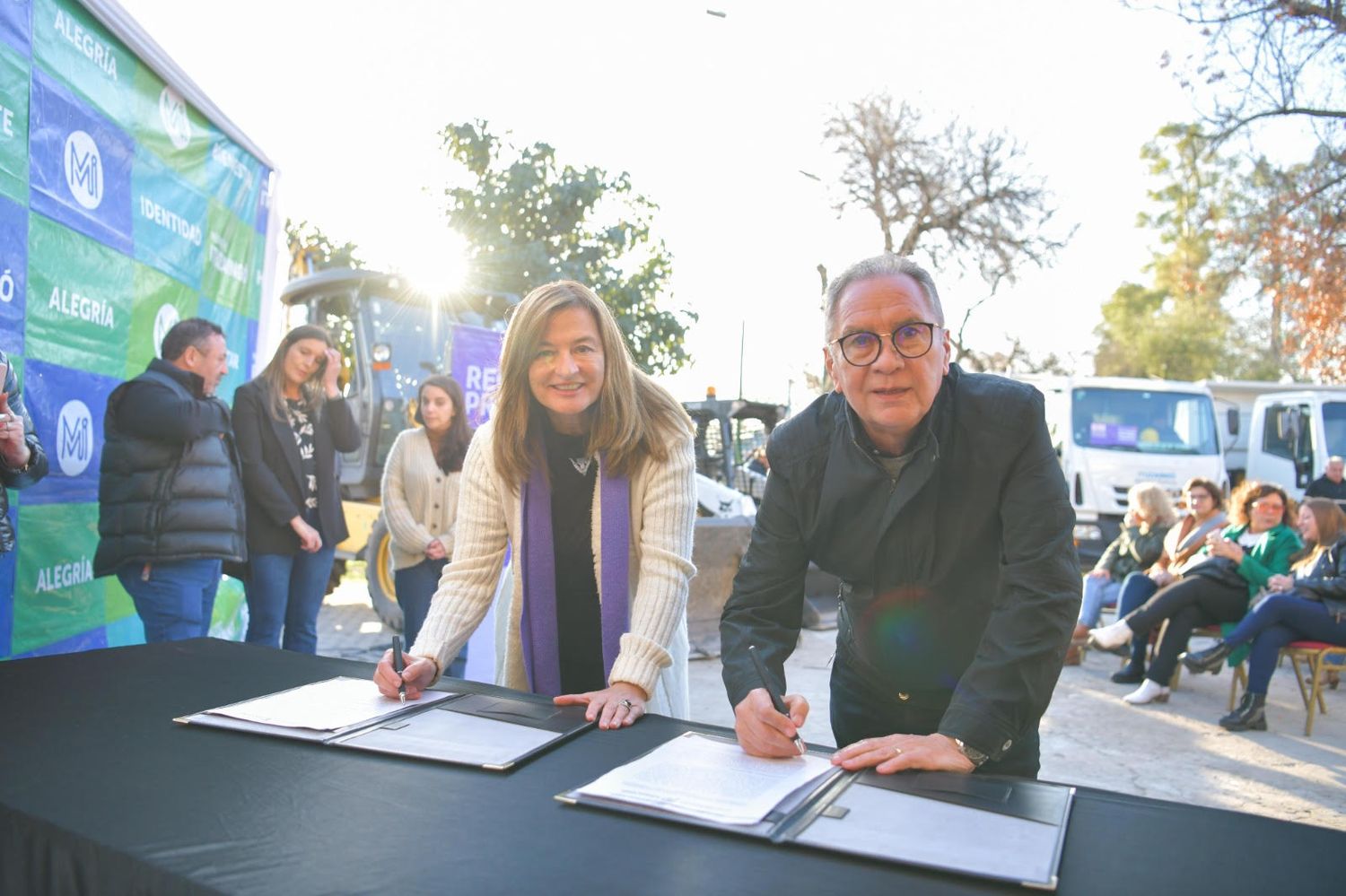 Ituzaingó: Descalzo firmó adhesión al programa Municipios por la Igualdad