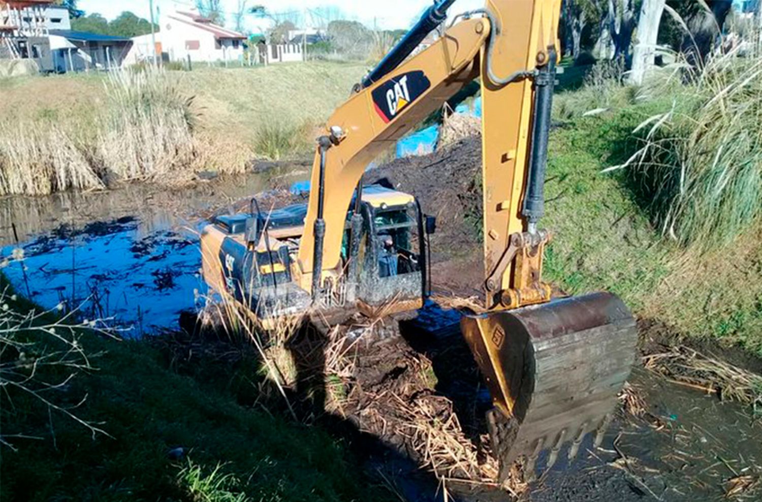 Arroyo Corrientes: OSSE trabaja para mejorar el escurrimiento