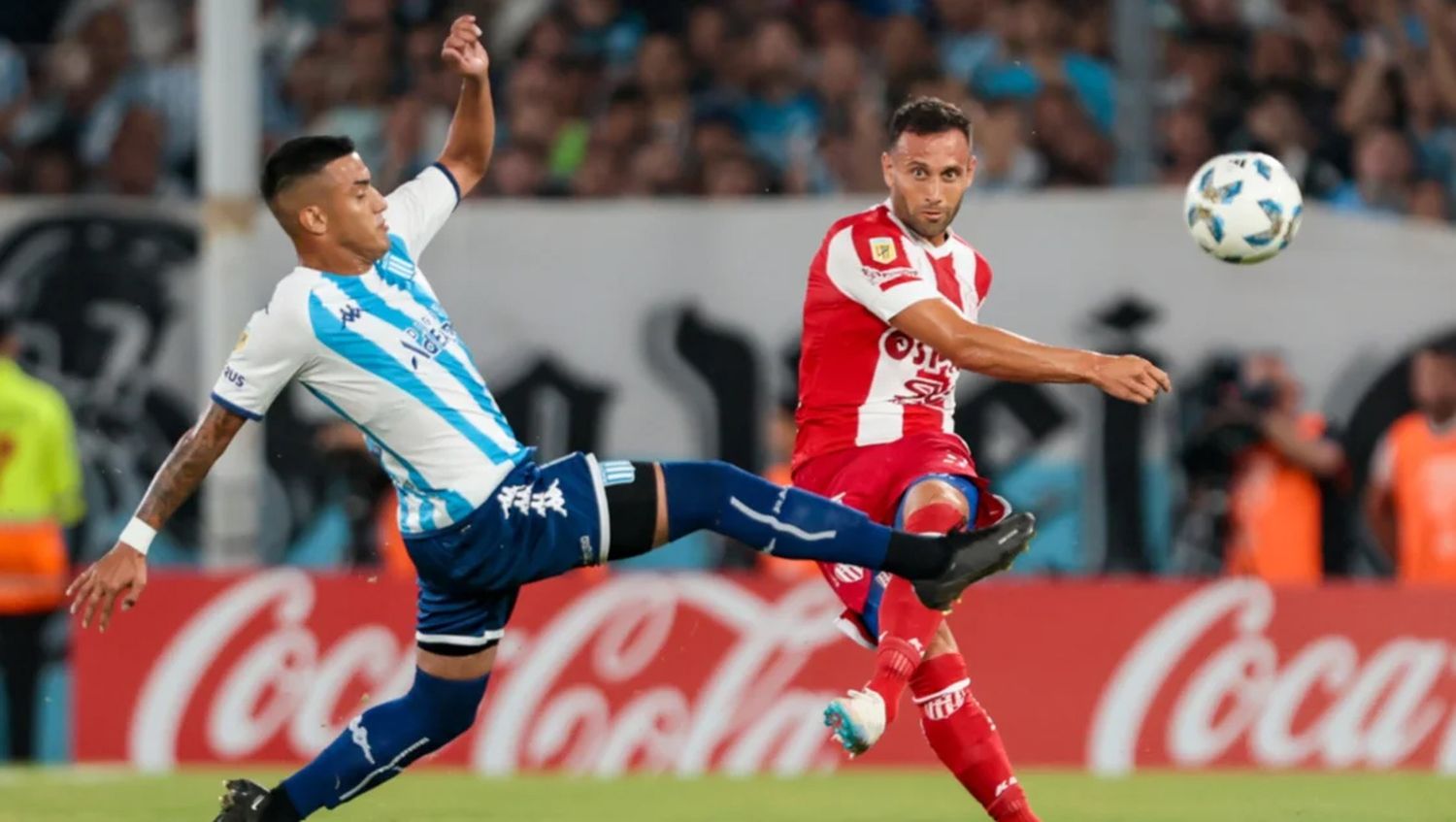 El Racing de los refuerzos cayó ante Unión en Avellaneda
