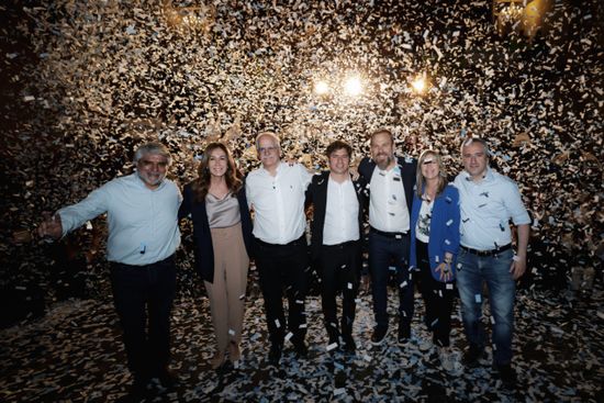 Tras las declaraciones de Trump, Kicillof acusó a Milei de "extorsionar a los argentinos para conseguir el voto"