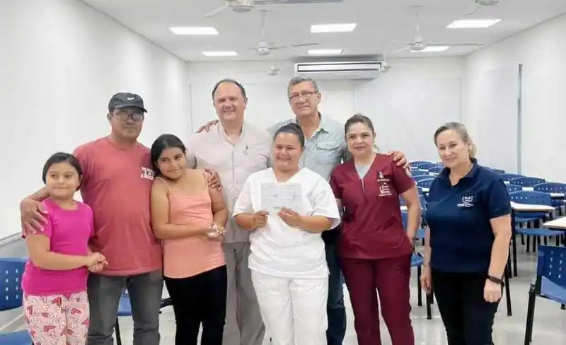 “Es un sueño”, destacó la primera egresada
de Enfermería Universitaria de la UPLaB