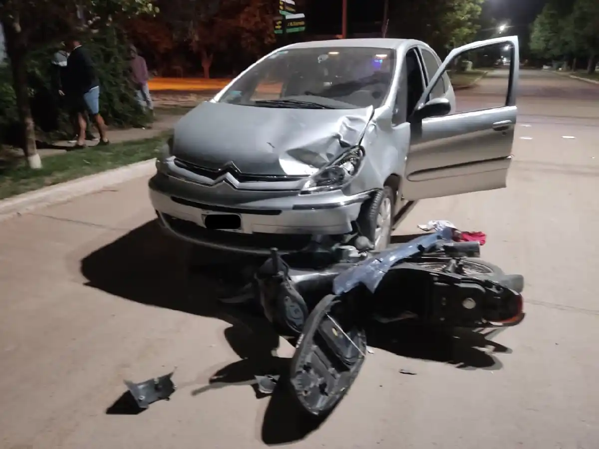 Brinkmann:  adolescente herida con lesiones  graves tras chocar con su moto